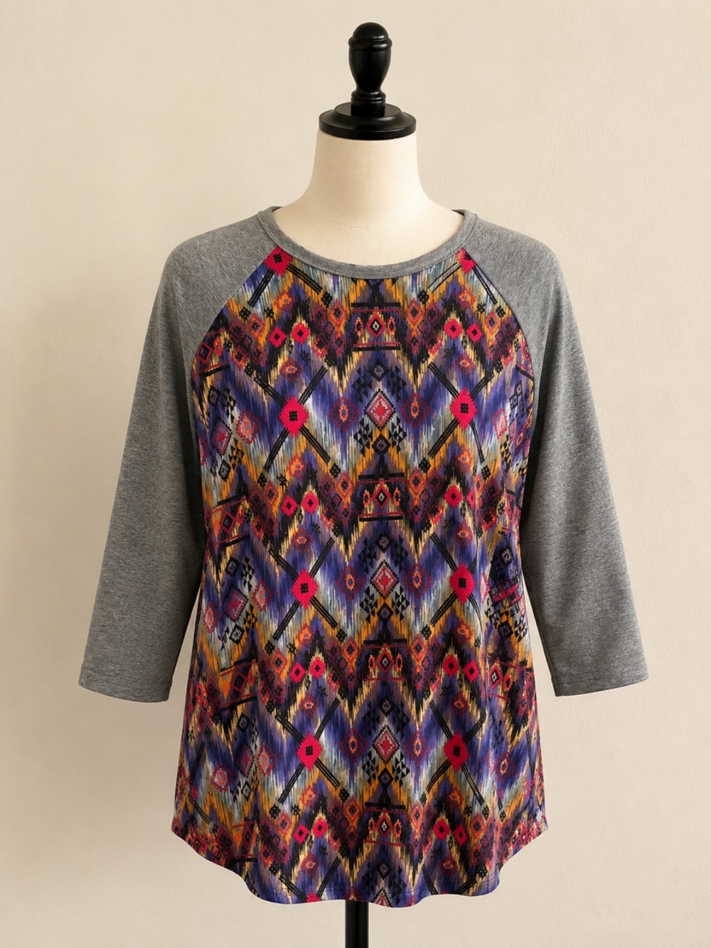 NWT Size L LuLaRoe Randy Multicolor Aztec Raglan Top - Gray Sleeves